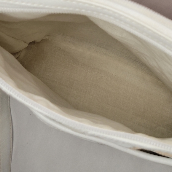 Pastel and White Leather patchwork purse. Vintage 80s leather purse. Classics. - Picture 7 of 9